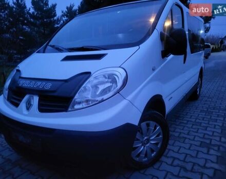 Белый Рено Трафик, объемом двигателя 2 л и пробегом 268 тыс. км за 10950 $, фото 1 на Automoto.ua