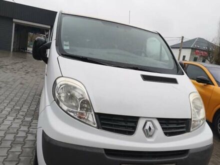 Білий Рено Трафік, об'ємом двигуна 2 л та пробігом 227 тис. км за 11500 $, фото 1 на Automoto.ua