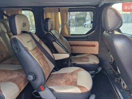 Белый Рено Трафик, объемом двигателя 2 л и пробегом 247 тыс. км за 12700 $, фото 1 на Automoto.ua