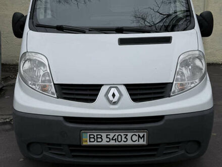Білий Рено Трафік, об'ємом двигуна 2 л та пробігом 334 тис. км за 8500 $, фото 1 на Automoto.ua