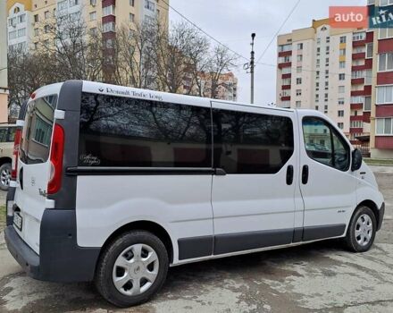 Белый Рено Трафик, объемом двигателя 2 л и пробегом 172 тыс. км за 12700 $, фото 1 на Automoto.ua