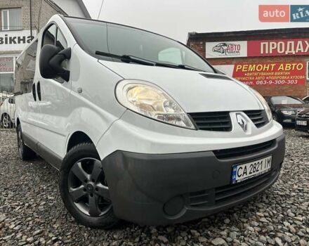 Белый Рено Трафик, объемом двигателя 2 л и пробегом 386 тыс. км за 10900 $, фото 1 на Automoto.ua