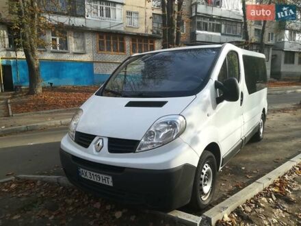 Белый Рено Трафик, объемом двигателя 2 л и пробегом 350 тыс. км за 10000 $, фото 1 на Automoto.ua
