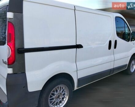 Белый Рено Трафик, объемом двигателя 2 л и пробегом 327 тыс. км за 6900 $, фото 1 на Automoto.ua