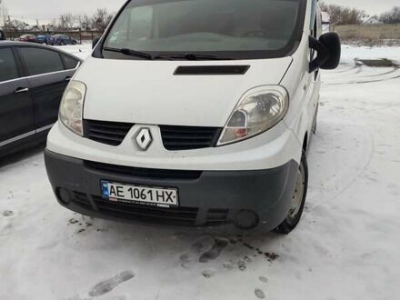 Білий Рено Трафік, об'ємом двигуна 2 л та пробігом 420 тис. км за 7300 $, фото 1 на Automoto.ua
