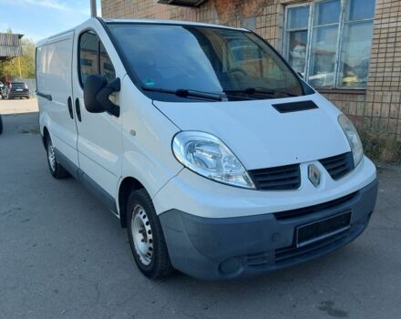 Белый Рено Трафик, объемом двигателя 2 л и пробегом 290 тыс. км за 4700 $, фото 1 на Automoto.ua