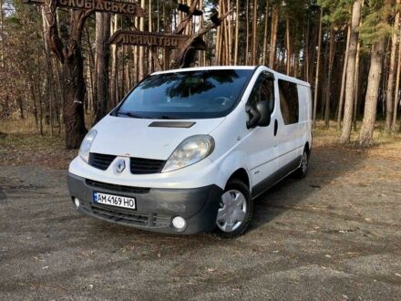 Рено Трафик 2011 в Малине на Automoto.ua Белый Рено Трафик, объемом двигателя 2 л и пробегом 346 тыс. км за 9400 $, фото 1 на Automoto.ua