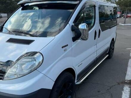 Білий Рено Трафік, об'ємом двигуна 2.5 л та пробігом 340 тис. км за 10999 $, фото 1 на Automoto.ua
