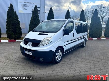 Білий Рено Трафік, об'ємом двигуна 2 л та пробігом 280 тис. км за 12300 $, фото 1 на Automoto.ua