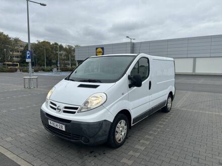 Белый Рено Трафик, объемом двигателя 2 л и пробегом 277 тыс. км за 4600 $, фото 1 на Automoto.ua