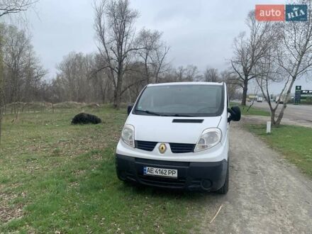 Рено Трафик 2011 в Днепре (Днепропетровске) на Automoto.ua Белый Рено Трафик, объемом двигателя 2 л и пробегом 292 тыс. км за 10500 $, фото 1 на Automoto.ua