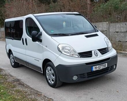 Білий Рено Трафік, об'ємом двигуна 2 л та пробігом 209 тис. км за 9899 $, фото 1 на Automoto.ua