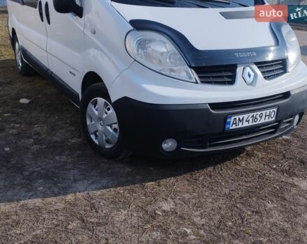 Белый Рено Трафик, объемом двигателя 2 л и пробегом 330 тыс. км за 10500 $, фото 1 на Automoto.ua