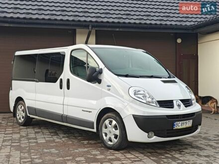 Білий Рено Трафік, об'ємом двигуна 2 л та пробігом 290 тис. км за 13900 $, фото 1 на Automoto.ua