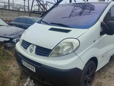 Рено Трафик 2011 в Киеве на Automoto.ua Белый Рено Трафик, объемом двигателя 2 л и пробегом 204 тыс. км за 7000 $, фото 1 на Automoto.ua