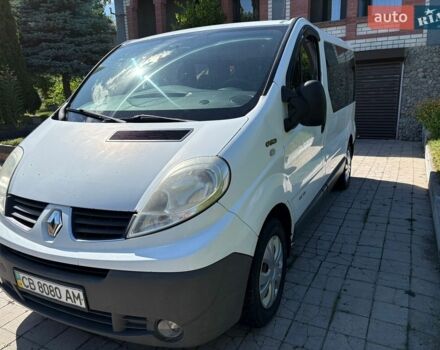 Белый Рено Трафик, объемом двигателя 2.5 л и пробегом 300 тыс. км за 8200 $, фото 1 на Automoto.ua