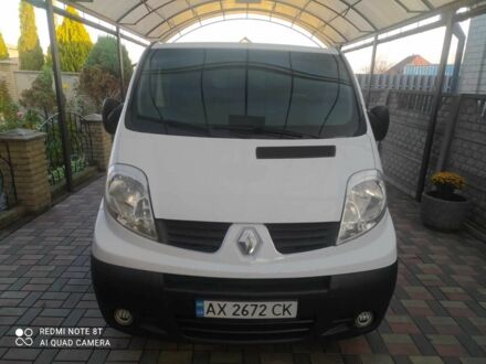 Білий Рено Трафік, об'ємом двигуна 2 л та пробігом 243 тис. км за 9800 $, фото 1 на Automoto.ua
