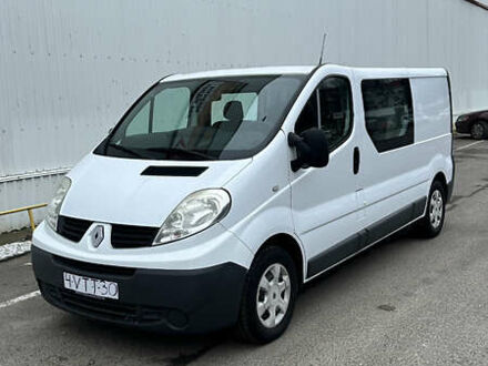 Белый Рено Трафик, объемом двигателя 2 л и пробегом 201 тыс. км за 13300 $, фото 1 на Automoto.ua