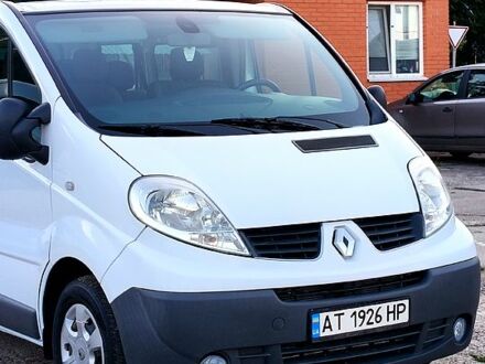 Білий Рено Трафік, об'ємом двигуна 2 л та пробігом 283 тис. км за 12200 $, фото 1 на Automoto.ua
