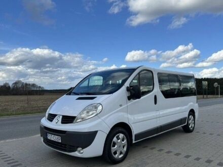 Белый Рено Трафик, объемом двигателя 2 л и пробегом 190 тыс. км за 8300 $, фото 1 на Automoto.ua