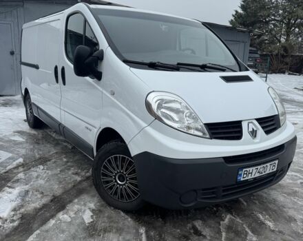 Белый Рено Трафик, объемом двигателя 2 л и пробегом 303 тыс. км за 15300 $, фото 1 на Automoto.ua