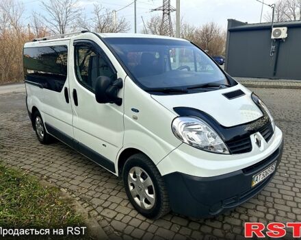 Білий Рено Трафік, об'ємом двигуна 2 л та пробігом 200 тис. км за 12300 $, фото 1 на Automoto.ua