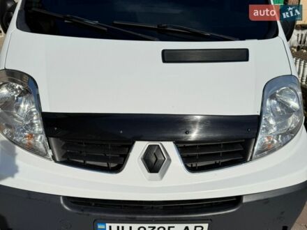Белый Рено Трафик, объемом двигателя 2 л и пробегом 259 тыс. км за 11800 $, фото 1 на Automoto.ua