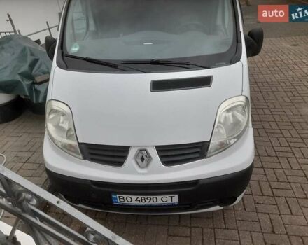 Білий Рено Трафік, об'ємом двигуна 2 л та пробігом 316 тис. км за 10500 $, фото 1 на Automoto.ua