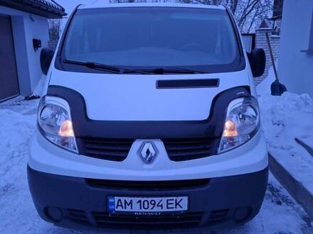 Білий Рено Трафік, об'ємом двигуна 2 л та пробігом 438 тис. км за 9000 $, фото 1 на Automoto.ua