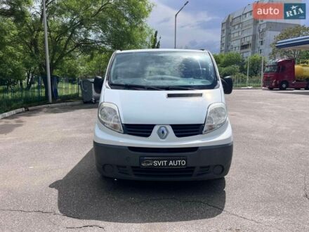 Белый Рено Трафик, объемом двигателя 2 л и пробегом 168 тыс. км за 9500 $, фото 1 на Automoto.ua