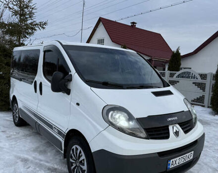 Білий Рено Трафік, об'ємом двигуна 2 л та пробігом 334 тис. км за 12400 $, фото 1 на Automoto.ua