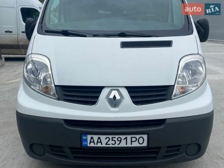Белый Рено Трафик, объемом двигателя 2 л и пробегом 240 тыс. км за 8500 $, фото 1 на Automoto.ua