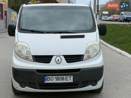 Белый Рено Трафик, объемом двигателя 2 л и пробегом 315 тыс. км за 10500 $, фото 1 на Automoto.ua