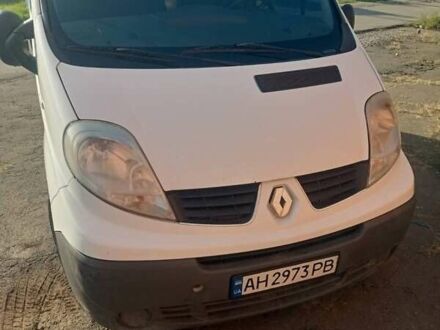 Белый Рено Трафик, объемом двигателя 2 л и пробегом 400 тыс. км за 9500 $, фото 1 на Automoto.ua