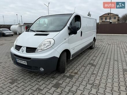 Белый Рено Трафик, объемом двигателя 2 л и пробегом 370 тыс. км за 8999 $, фото 1 на Automoto.ua