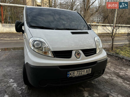 Белый Рено Трафик, объемом двигателя 2 л и пробегом 276 тыс. км за 13500 $, фото 1 на Automoto.ua