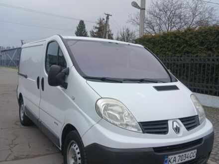 Білий Рено Трафік, об'ємом двигуна 2 л та пробігом 317 тис. км за 8745 $, фото 1 на Automoto.ua