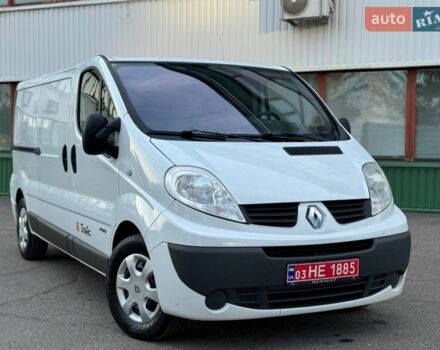 Білий Рено Трафік, об'ємом двигуна 2 л та пробігом 281 тис. км за 13550 $, фото 1 на Automoto.ua