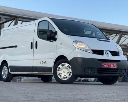Белый Рено Трафик, объемом двигателя 2 л и пробегом 220 тыс. км за 287 $, фото 1 на Automoto.ua