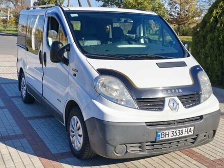 Білий Рено Трафік, об'ємом двигуна 2 л та пробігом 400 тис. км за 11000 $, фото 1 на Automoto.ua