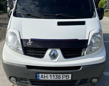 Белый Рено Трафик, объемом двигателя 2 л и пробегом 339 тыс. км за 13600 $, фото 1 на Automoto.ua