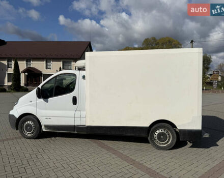 Белый Рено Трафик, объемом двигателя 2 л и пробегом 332 тыс. км за 13500 $, фото 1 на Automoto.ua