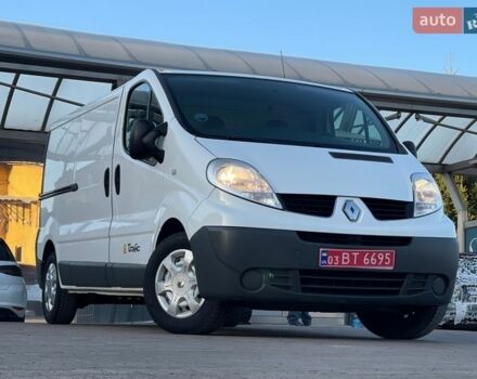 Белый Рено Трафик, объемом двигателя 2 л и пробегом 221 тыс. км за 12700 $, фото 1 на Automoto.ua