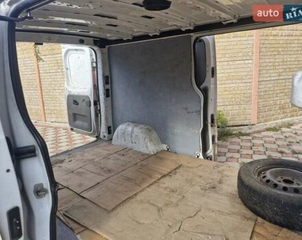 Білий Рено Трафік, об'ємом двигуна 2 л та пробігом 250 тис. км за 8500 $, фото 1 на Automoto.ua