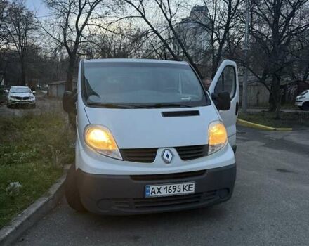 Білий Рено Трафік, об'ємом двигуна 2 л та пробігом 275 тис. км за 13000 $, фото 1 на Automoto.ua
