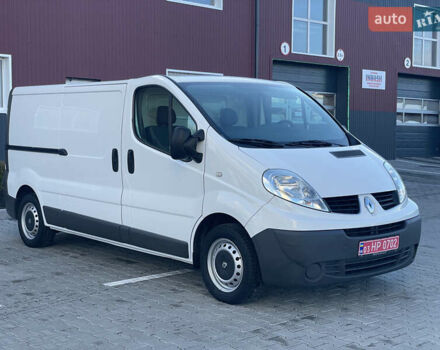 Белый Рено Трафик, объемом двигателя 2 л и пробегом 208 тыс. км за 12900 $, фото 1 на Automoto.ua