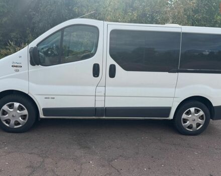 Белый Рено Трафик, объемом двигателя 2 л и пробегом 380 тыс. км за 7800 $, фото 1 на Automoto.ua