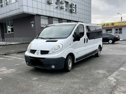 Белый Рено Трафик, объемом двигателя 2 л и пробегом 309 тыс. км за 12500 $, фото 1 на Automoto.ua