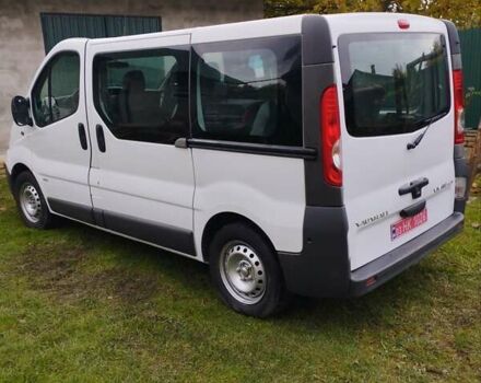 Белый Рено Трафик, объемом двигателя 2 л и пробегом 218 тыс. км за 13600 $, фото 1 на Automoto.ua