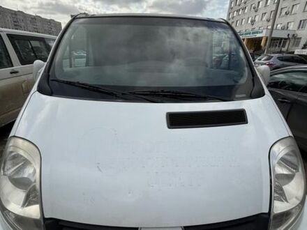 Белый Рено Трафик, объемом двигателя 2 л и пробегом 309 тыс. км за 13000 $, фото 1 на Automoto.ua